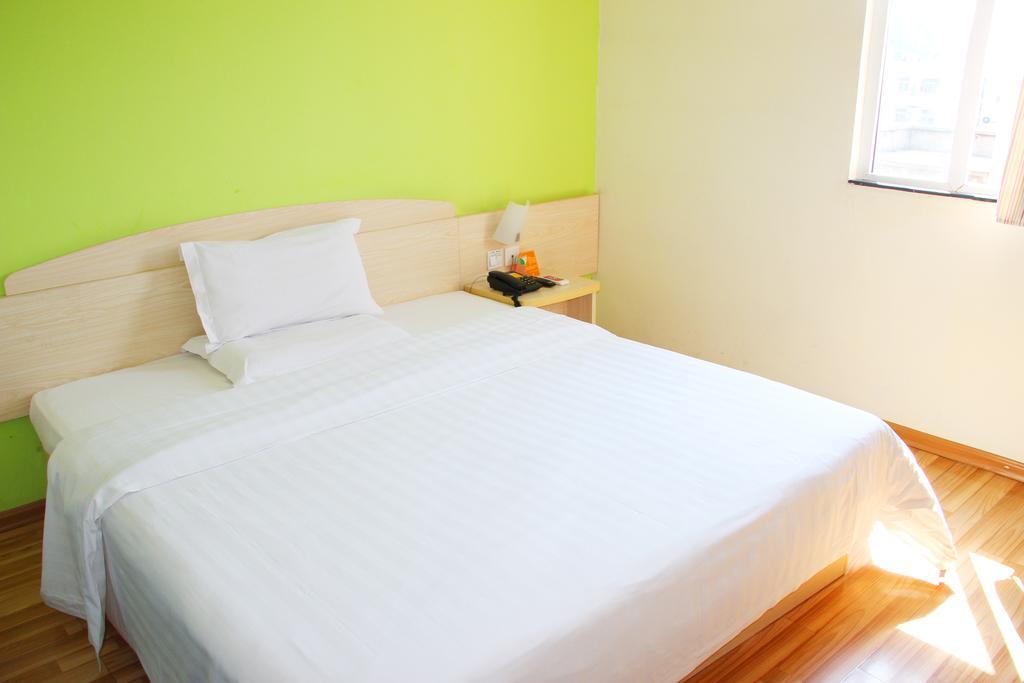 7Days Inn Chengdu Wuda Garden Ruang foto