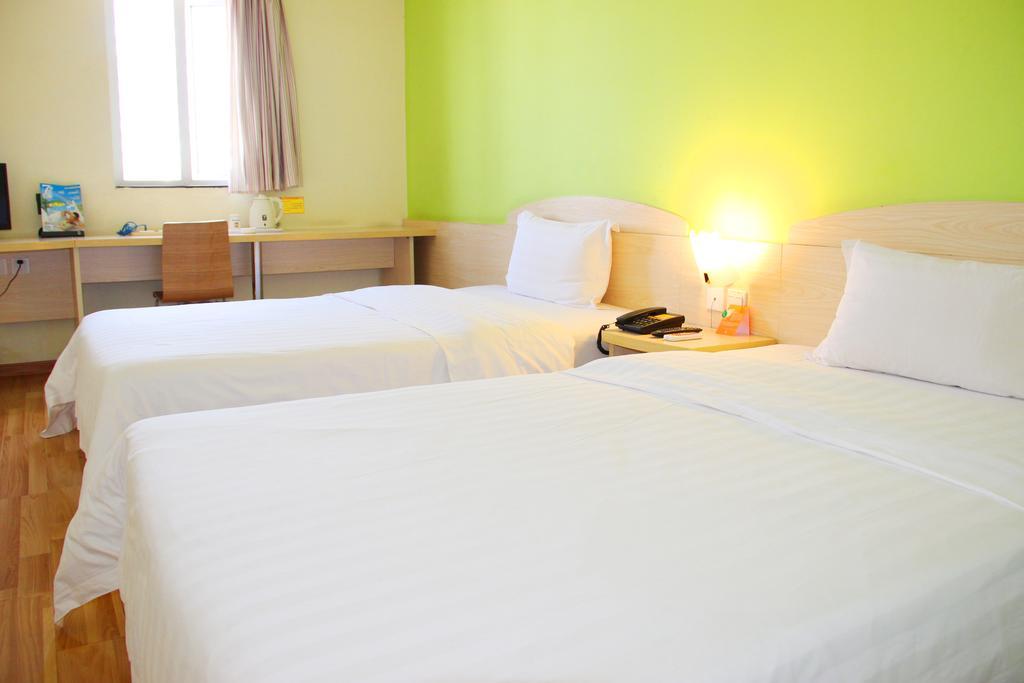 7Days Inn Chengdu Wuda Garden Ruang foto