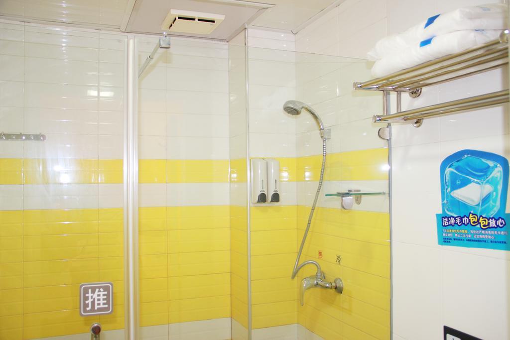 7Days Inn Chengdu Wuda Garden Bagian luar foto