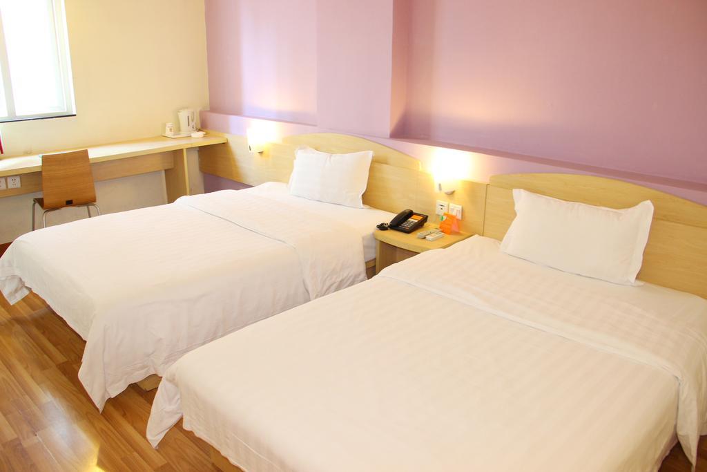7Days Inn Chengdu Wuda Garden Ruang foto