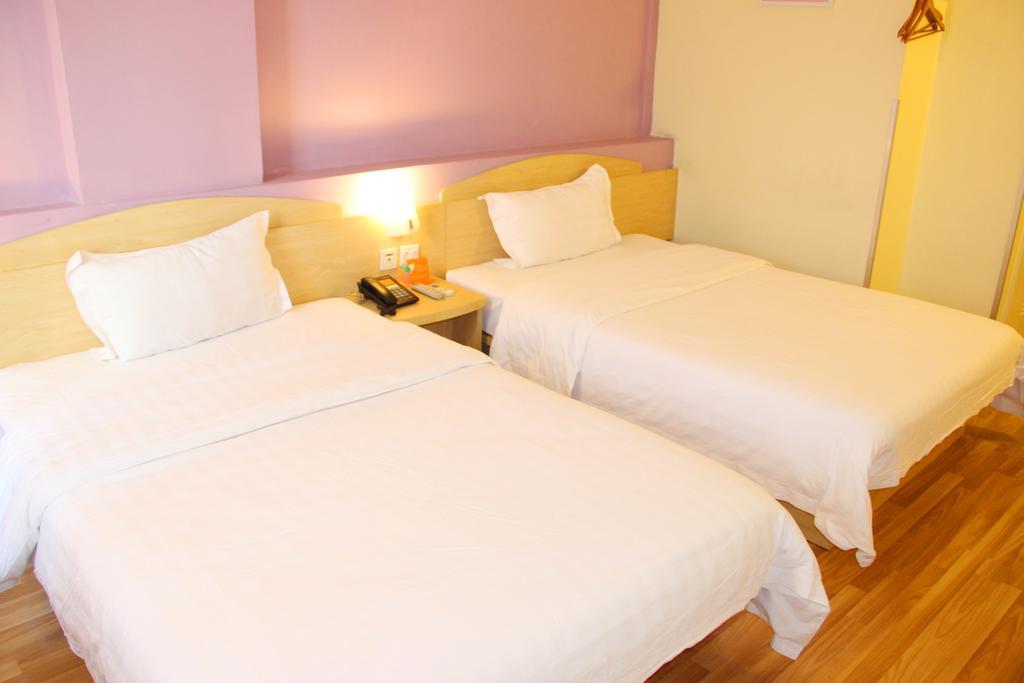7Days Inn Chengdu Wuda Garden Ruang foto