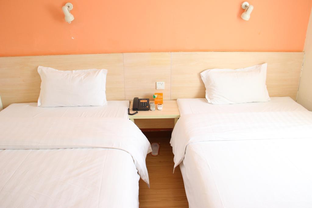 7Days Inn Chengdu Wuda Garden Ruang foto