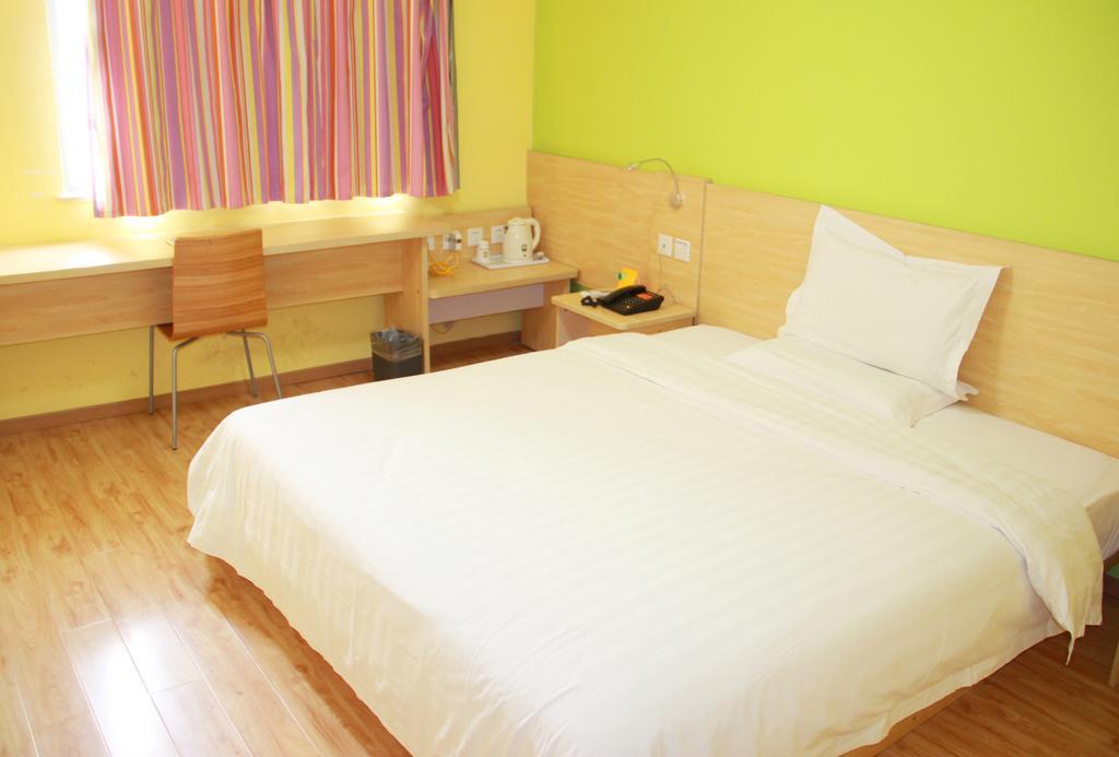 7Days Inn Chengdu Wuda Garden Ruang foto