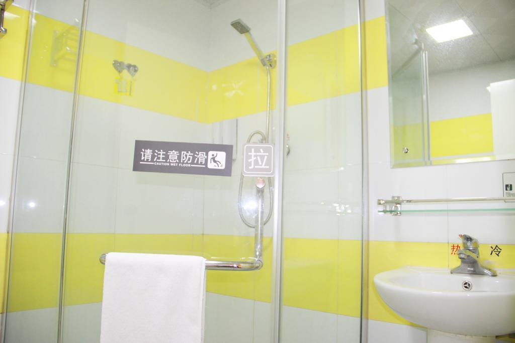 7Days Inn Chengdu Wuda Garden Ruang foto