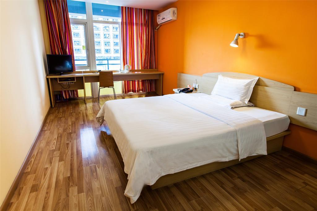 7Days Inn Chengdu Wuda Garden Bagian luar foto
