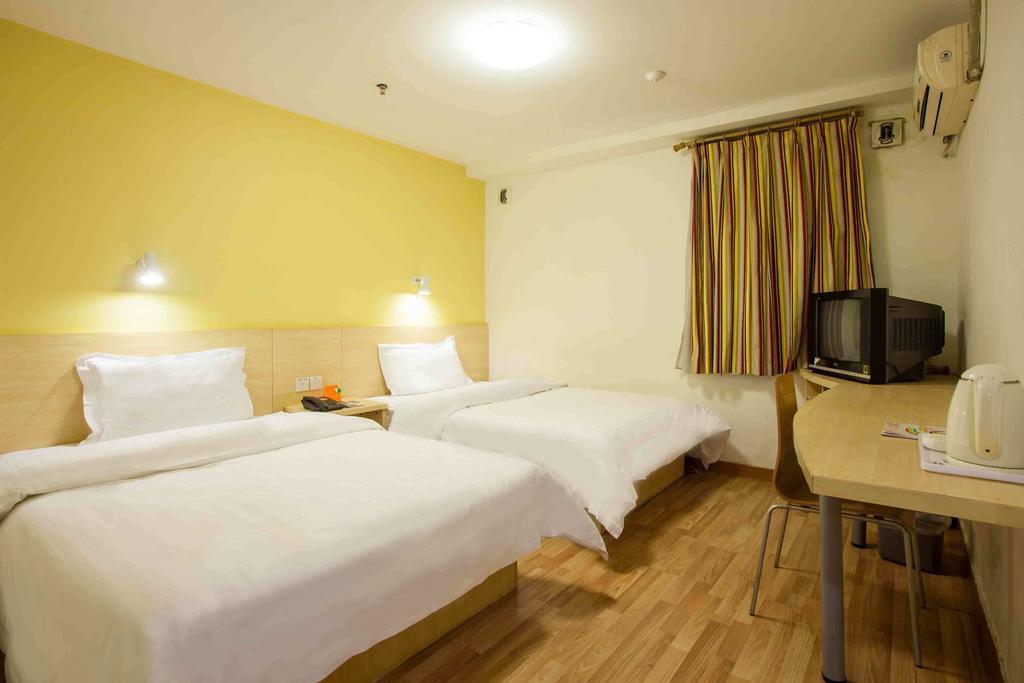 7Days Inn Chengdu Wuda Garden Bagian luar foto