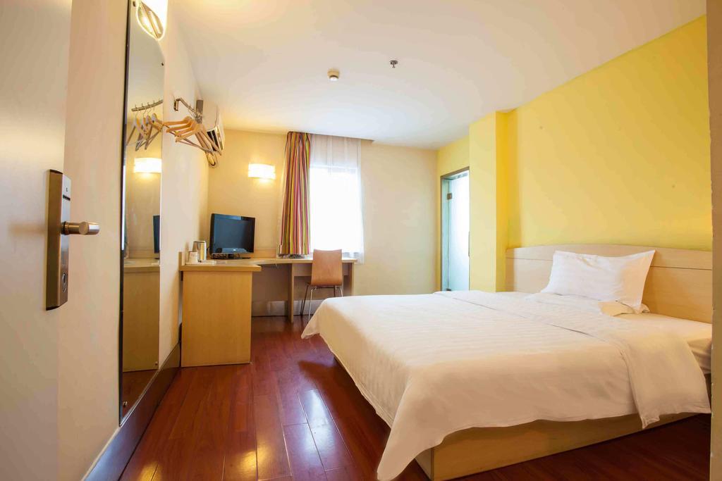 7Days Inn Chengdu Wuda Garden Ruang foto