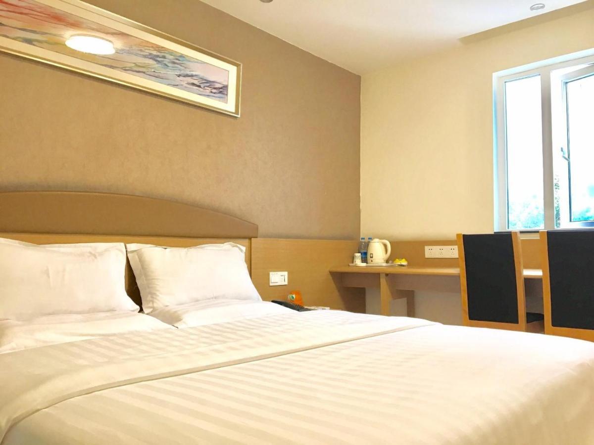 7Days Inn Chengdu Wuda Garden Bagian luar foto