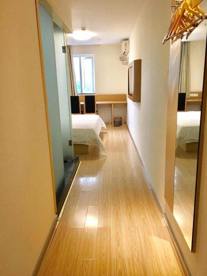 7Days Inn Chengdu Wuda Garden Bagian luar foto